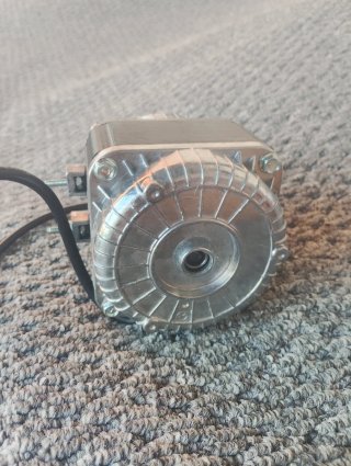 Motor ventilador con polea