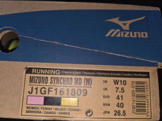 Zapatillas Mizuno Fucsia fuerte y Blancas