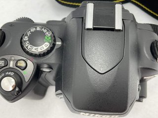 camara digital reflex nikon d40