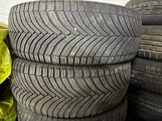 Ruedas Bridgestone 235/60 R18 107Y