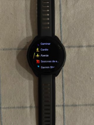 Garmin Forerunner 165 Negro/Gris + cinta de pecho