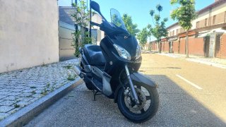 Yamaha XMAX 125cc