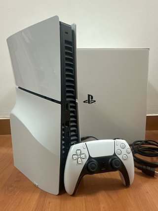 PS5 + SCATOLA + CONTROLLER