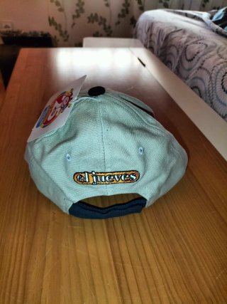GORRA 25 ANIVERSARIO EL JUEVES MAKI NAVAJA