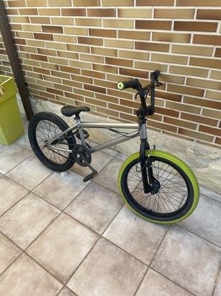 Bicicleta BMX 20 pulgadas