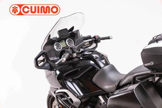 TRIUMPH TROPHY SE