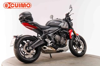 TRIUMPH TRIDENT 660