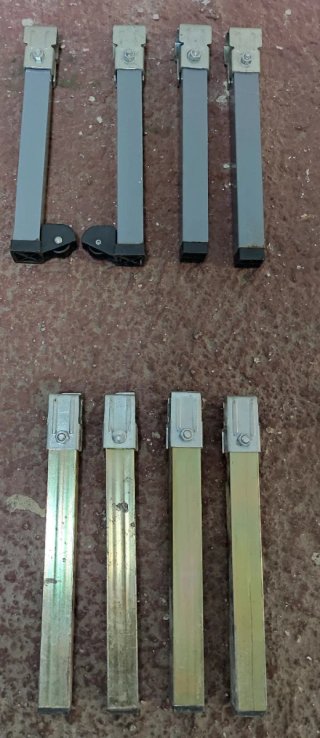 11 PATAS CAMA / BASE TAPIZADAS EN PERFECTO ESTADO