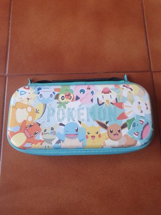 Nintendo Switch OLED + Accesorios y Funda Pokemon