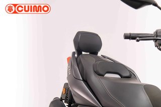 YAMAHA XMAX 300