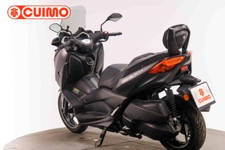 YAMAHA XMAX 300