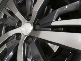 Peugeot 3008 BlueHDI 130 SANDS Allure EAT8 96 kW (130 CV)