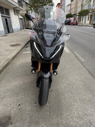 Honda NT1100 DCT Suspensiones Electrónicas