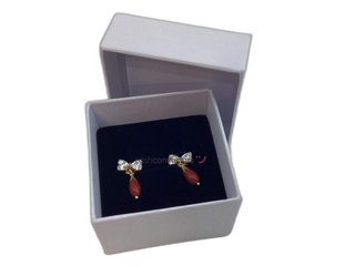 pendientes oro 18k con piedra con coral