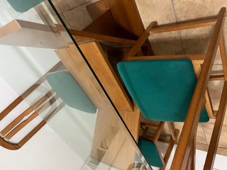 Comedor cristal 4 sillas madera