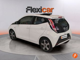Toyota Aygo 1.0 70 x-wave