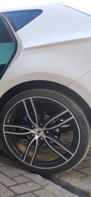 Llantas 19 Seat Leon MK3 rozadas