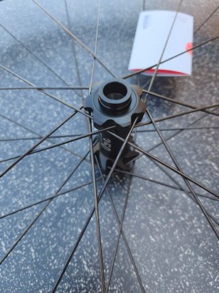 Rueda DT SWISS EX1700 *NUEVA* Delantera 29"