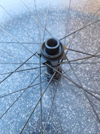Rueda DT SWISS XR1700 *NUEVA* Delantera 29"