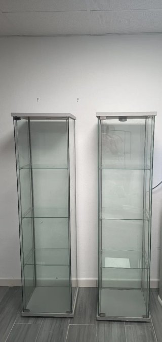 2 Vitrinas Expositoras de Cristal y Metal