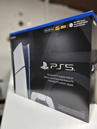 PS5 Digital Edition Precintada
