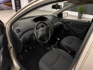 Toyota Yaris 2003