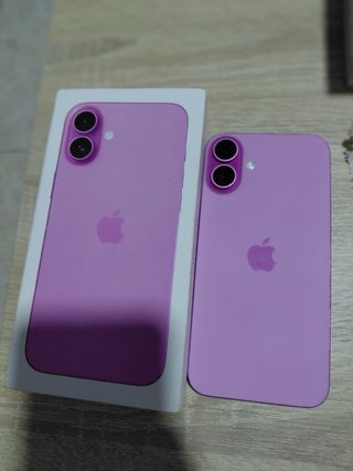 iPhone 16 Plus rosa