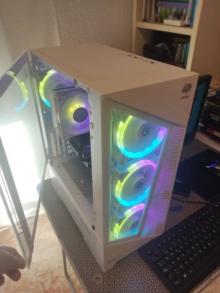 PC Gaming PCVIP Blanco con ARGB
