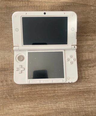 Nintendo 3DS XL Animal Crossing Special Edition