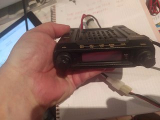 Emisora Yaesu FT-1500 VHF