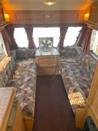 Caravana Inglesa.  Swift Accord 490Lux
