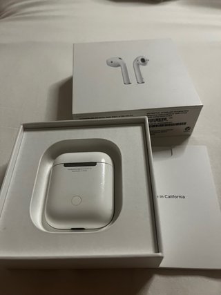 Apple AirPods