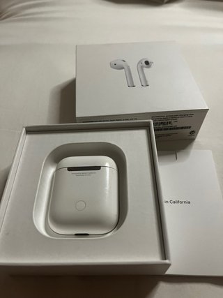 Apple AirPods