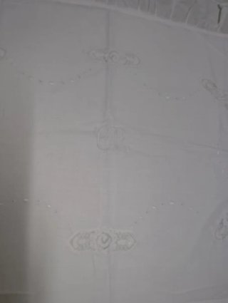 Cojín rectangular bordado
