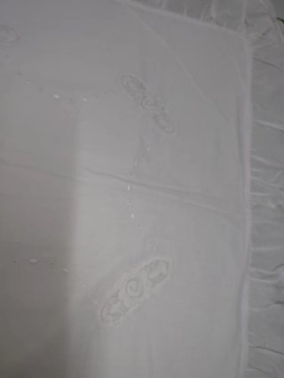 Cojín rectangular bordado