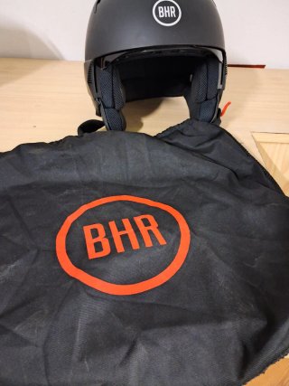 Casco BHR nero con visiera