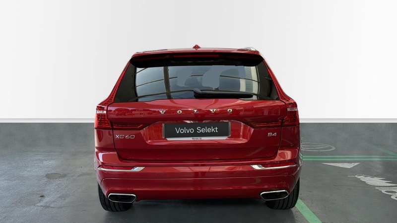 Volvo XC60 2021, foto 8