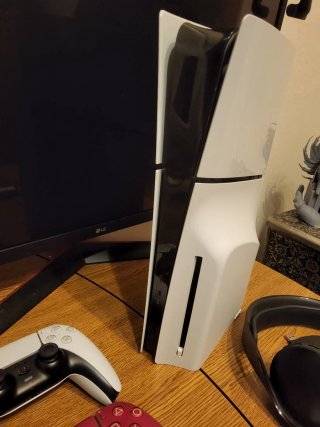 PS5 1TB con accessori!