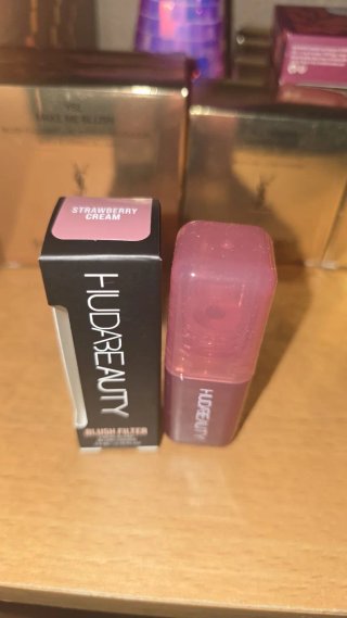 Huda Beauty Filtro de Rubor Rosa