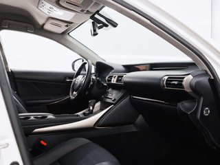Lexus IS IS 300h Executive (EURO 6)