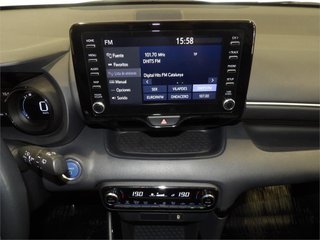 TOYOTA Yaris 1.5 120H Style