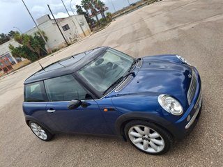 MINI Cooper 2003