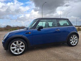 MINI Cooper 2003