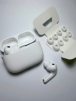 AirPods Pro 3 Bianchi