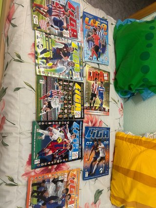 Álbumes de cromos de fútbol  Precio negociable