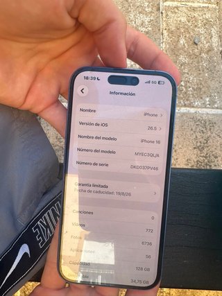 iPhone 16 Blu