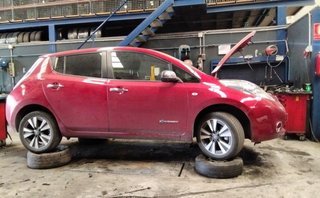 1876535 nissan refuerzo paragolpes tras leaf basis