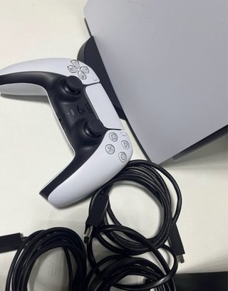 PlayStation 5 Digital Edition + 1 Mando