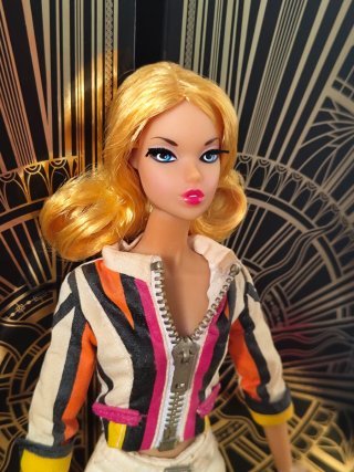 Dynamite girls Jett fashion Royalty Poppy parker