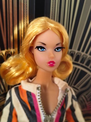 Dynamite girls Jett fashion Royalty Poppy parker